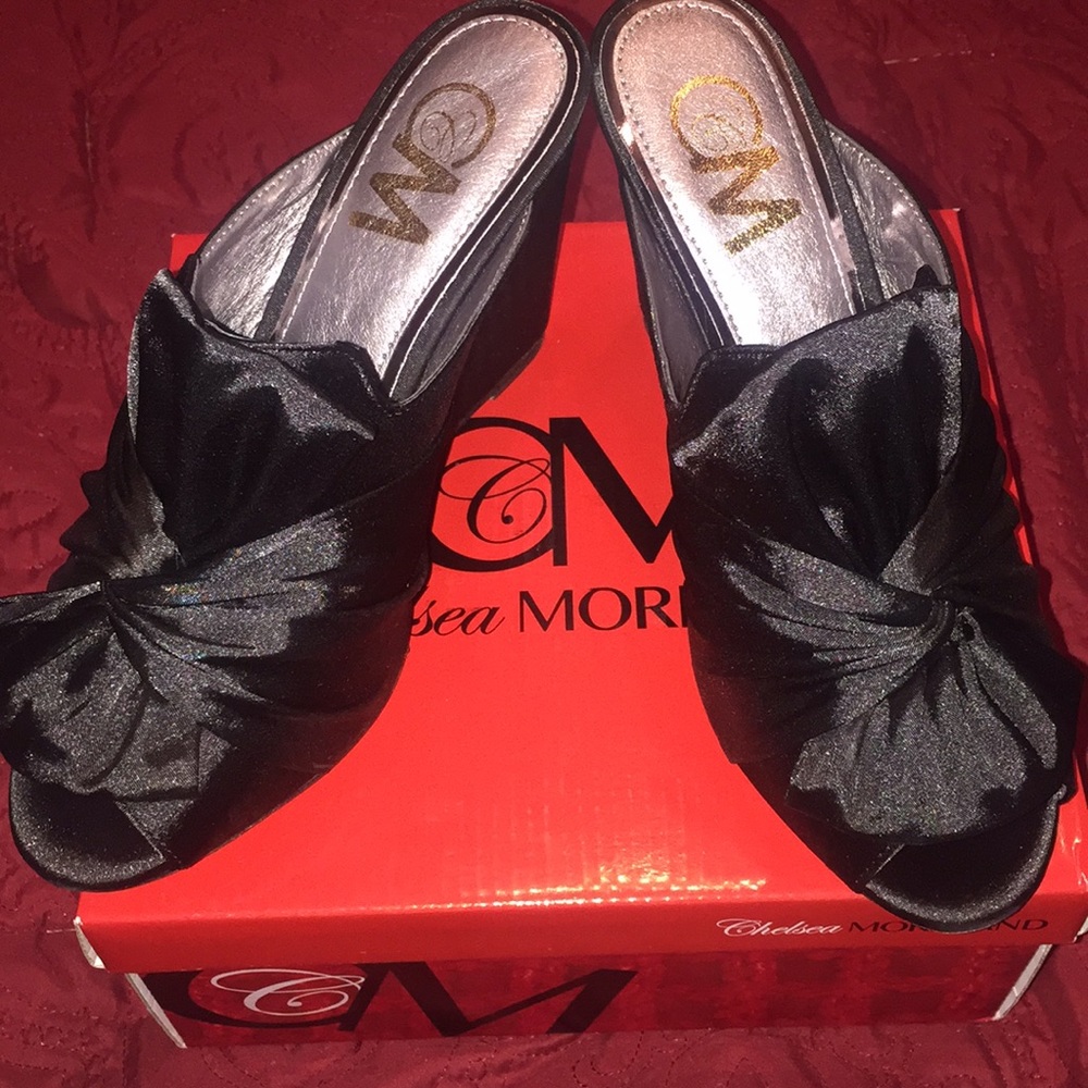 Cute black shoes